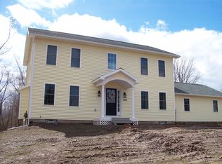 2791 Penfield Rd, Fairport, NY 14450