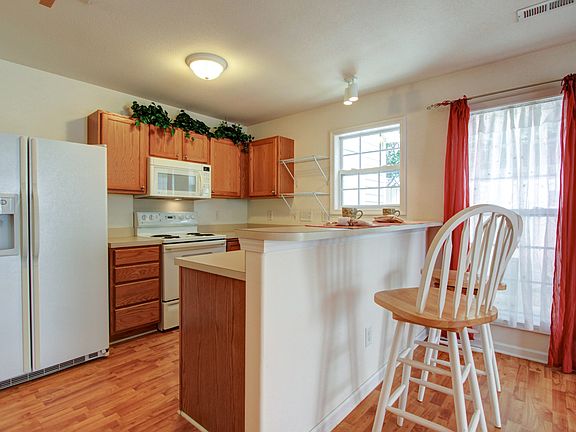 4th image of 2049 Flushing Ct