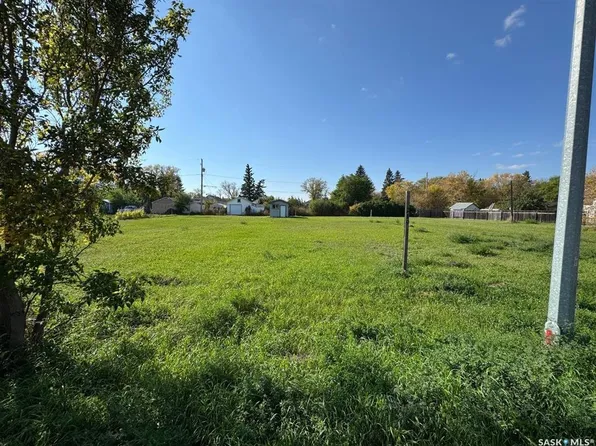 225 James STREET, Radisson, SK S0K 3L0