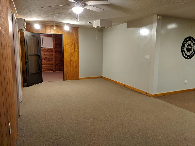 21692 Point Lookout Rd — Photo 4