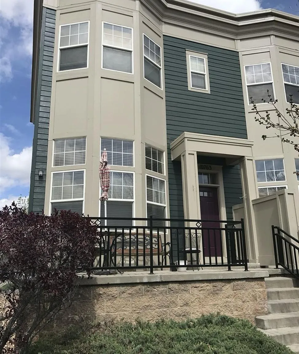 2 bed, 2.5 bath, 1448 sqft, $2,100 — Photo 1