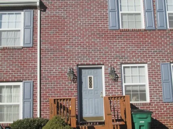 130 Hunters Rdg, Christiansburg, VA 24073