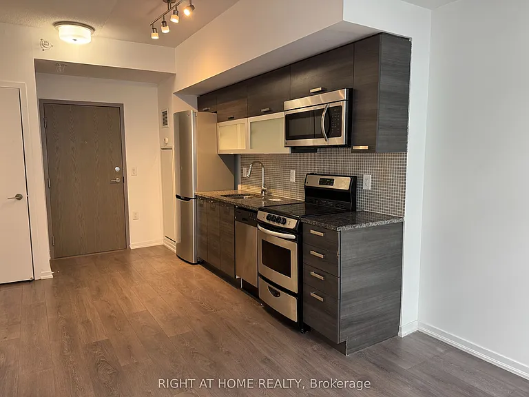 36 Lisgar St #Penthouse 01 — Photo 4