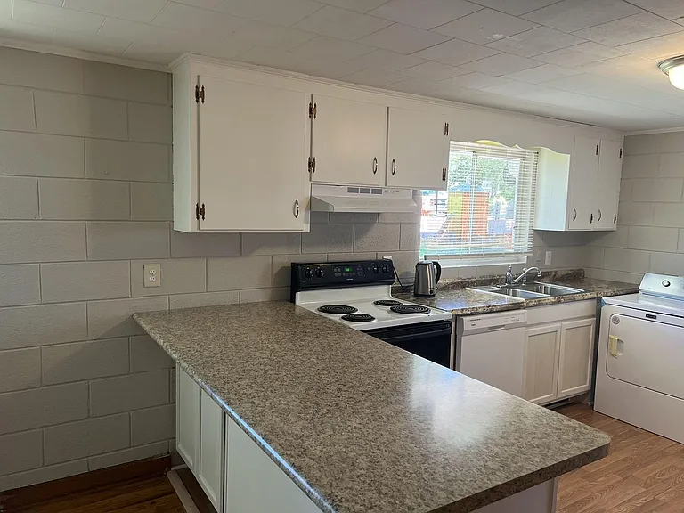 1500 Collegeview Ave #1 — Photo 6