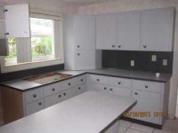 2nd image of 1868 NW 33rd St
