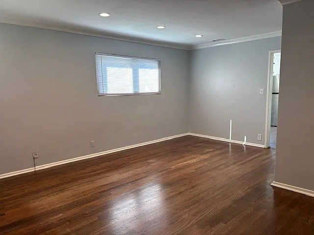 2229 N Valley St — Photo 5