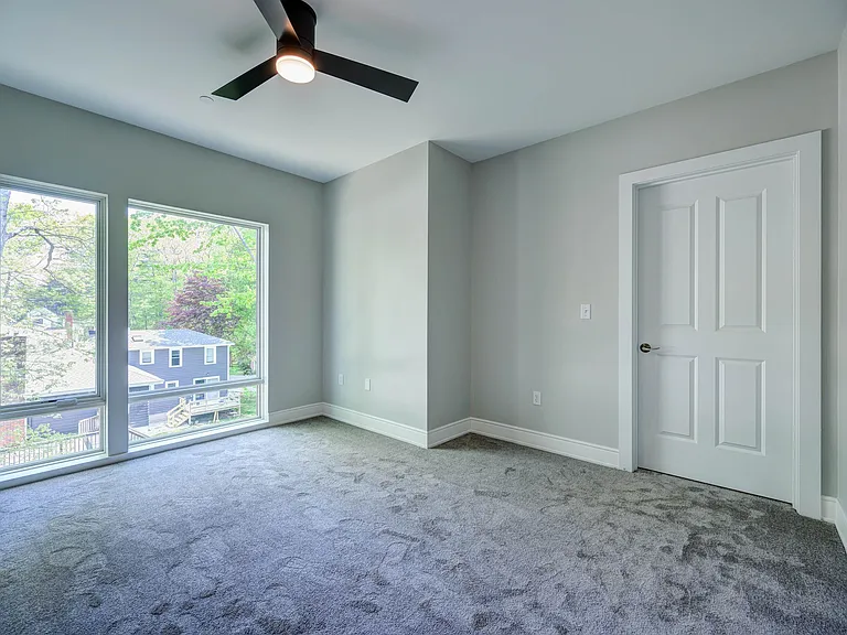2059 Lafayette Rd #202 — Photo 19