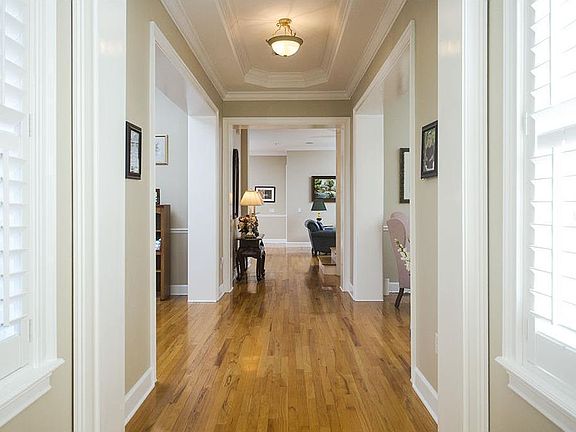 5th image of 3111 W Knights Ave