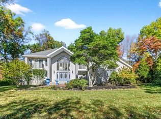 16 Benedek Rd, Princeton, NJ 08540