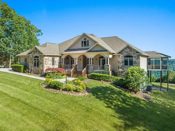 137 Harv Loop, Monterey, TN 38574