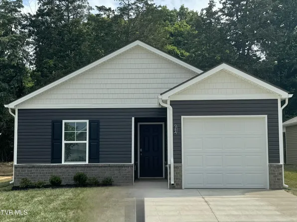 384 Arrowhead Dr, Johnson City, TN 37601