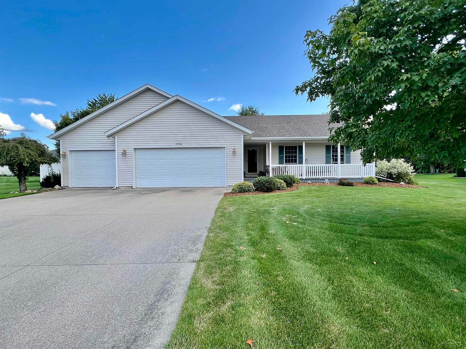 11331 Hillbridge Ct, Freeland, MI 48623 Zillow