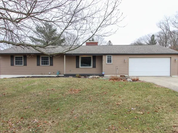 12 Mayfair Rd, Lexington, OH 44904
