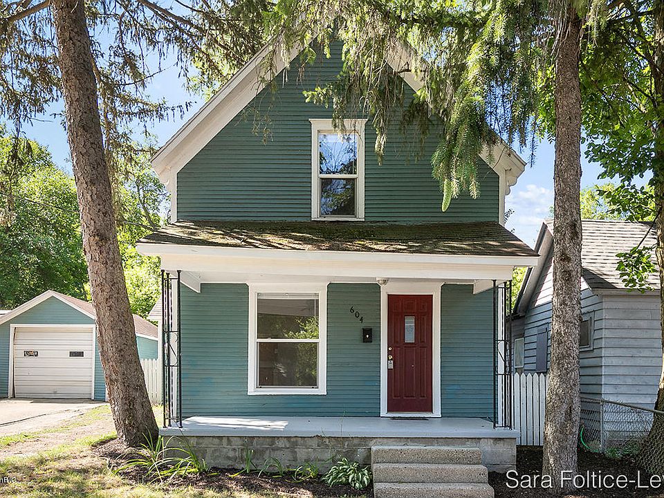 1st image of 604 Lamberton St NE