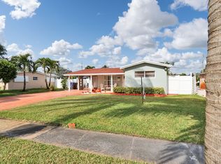6651 Pershing St, Hollywood, FL 33024