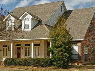 1219 Chopin Dr, Bossier City, LA 71112