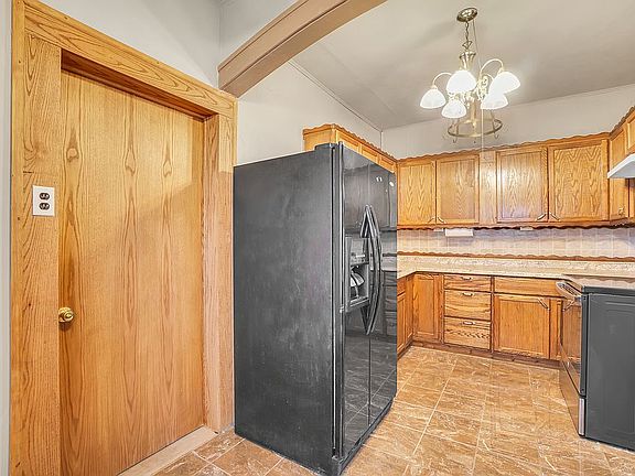 5th image of 211 N Randlett St
