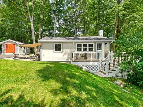 17 Reid Rd, Douglas, MA 01516