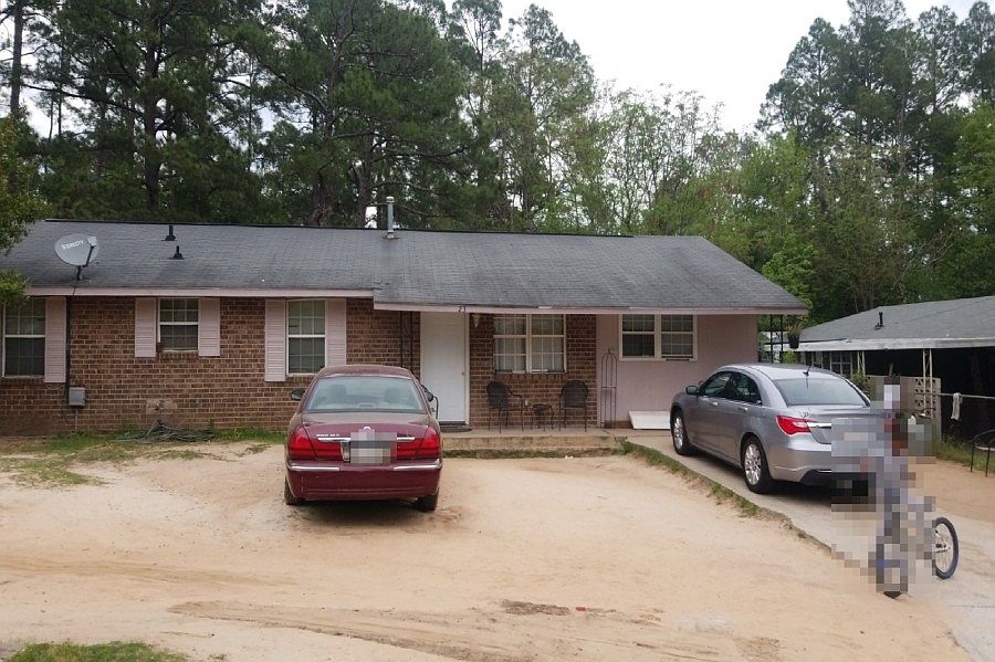 1st image of 2348 Amsterdam Dr