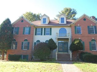 13 Battle Flagg Rd, Bedford, MA 01730