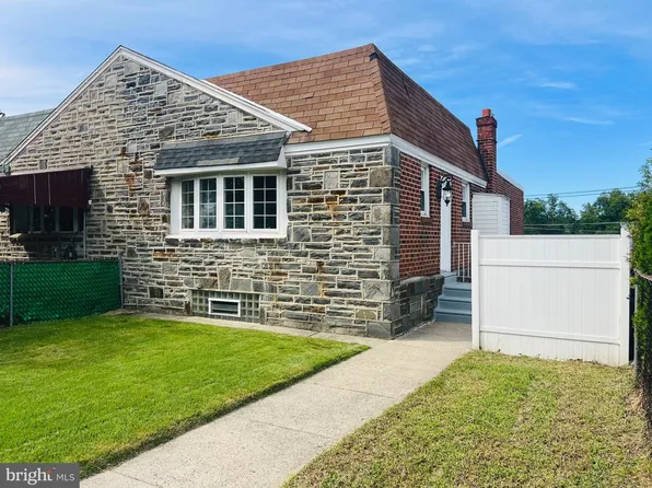 9106 Wooden Bridge Rd, Philadelphia, PA 19136