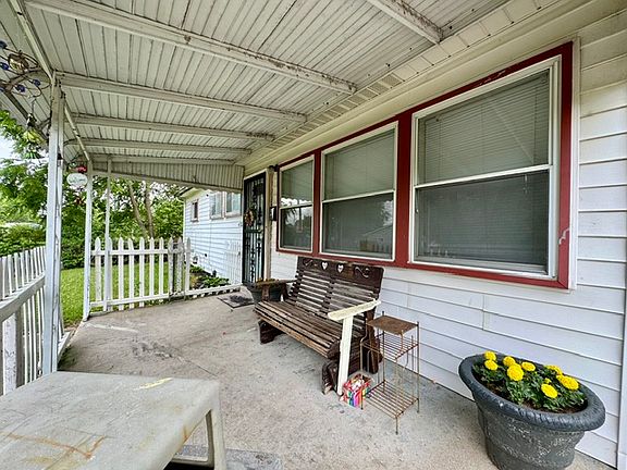 4th image of 4782 Gardendale Ave