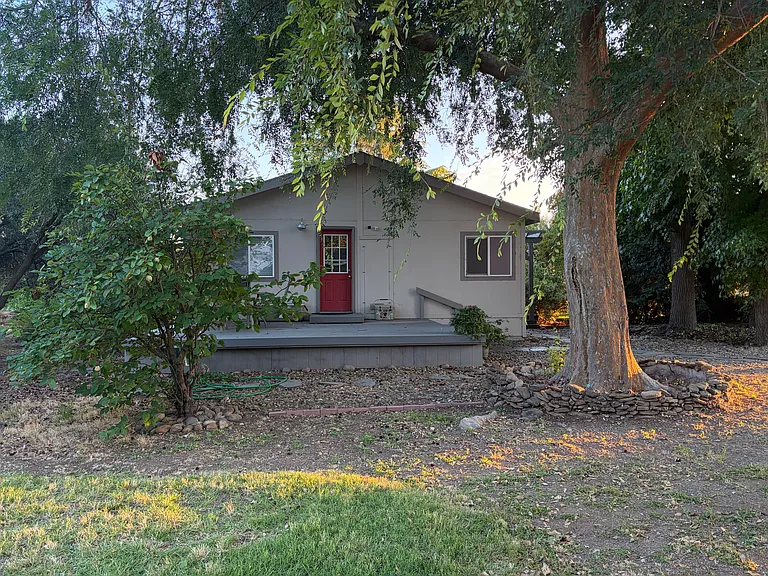 14320 N Curry Ave — Photo 3