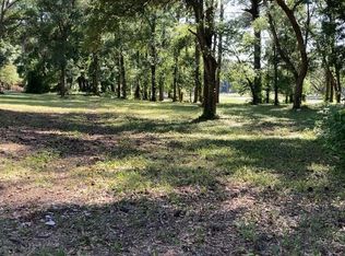 8 Shoreline Dr W, Sunset Beach, NC 28468