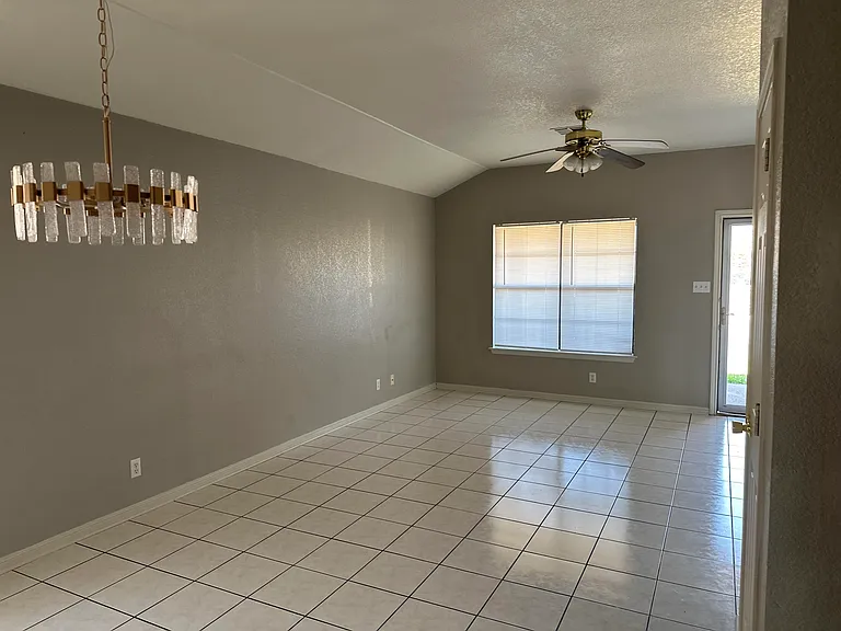 Living area_12192024