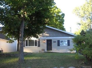 3868 Hazelett Dr, Waterford, MI