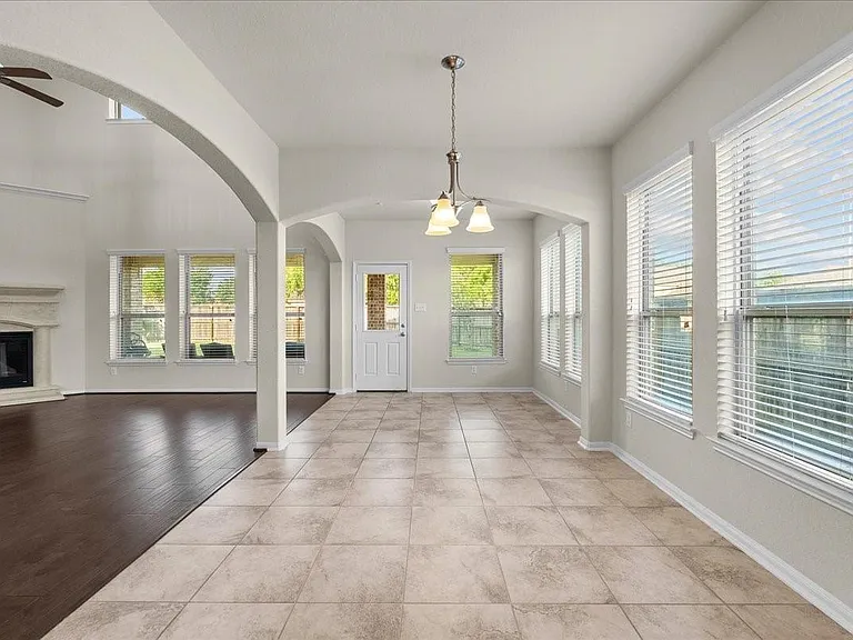 2246 Oakleaf Trail Ln — Photo 14