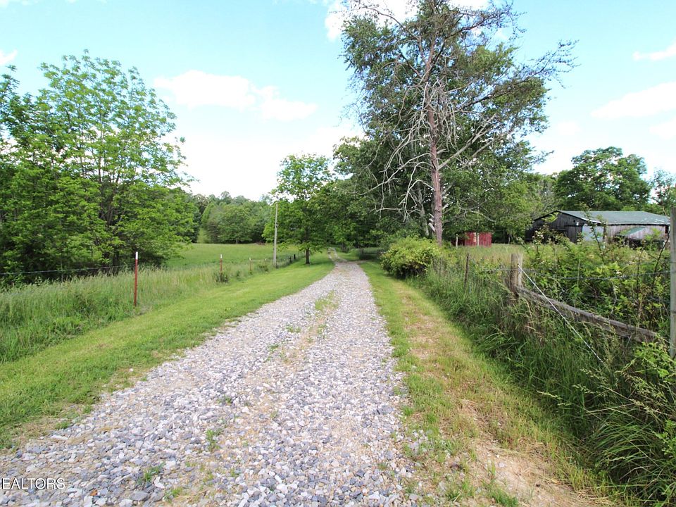 28th image of 1038 Newton Ln