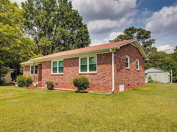 5th image of 3816 Yanceyville St