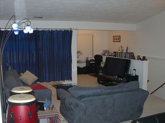 3rd image of 61236 Greenwood Dr #1