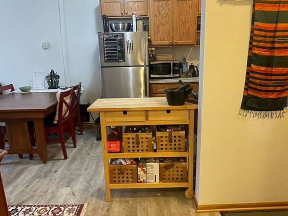 3rd image of 627 Polk St NE APT 1