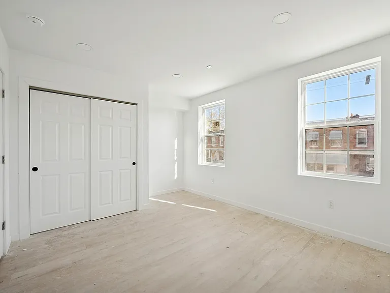 5530 Boyer St #B21 — Photo 1