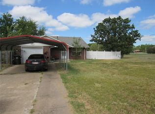 602 S 4th St, Tecumseh, OK 74873