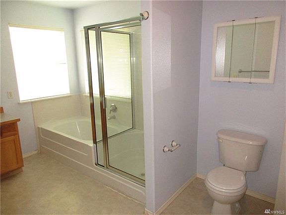 4th image of 5003 60th Ave NE