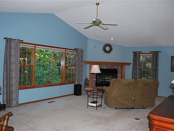 5th image of 25 Dunbarton Ln