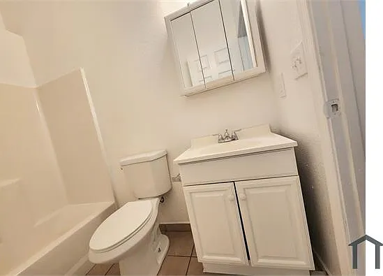 1117 N 25th Pl #1 — Photo 10