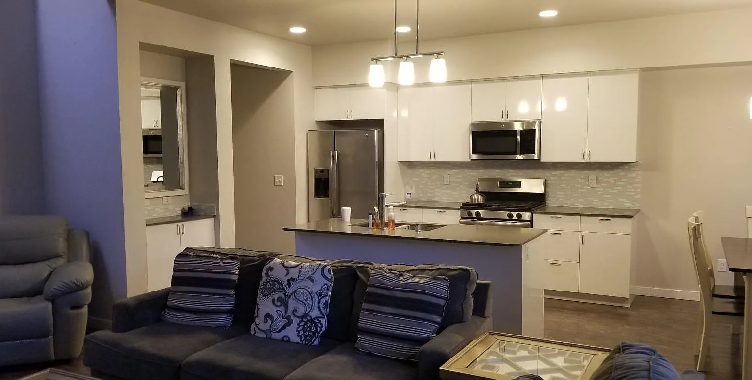 3 bed, 2.5 bath, 1560 sqft, $2,980 — Photo 2