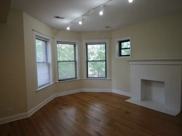 1303 W Columbia Ave, Chicago, IL 60626