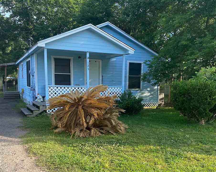 1st image of 123 E Washington Ave