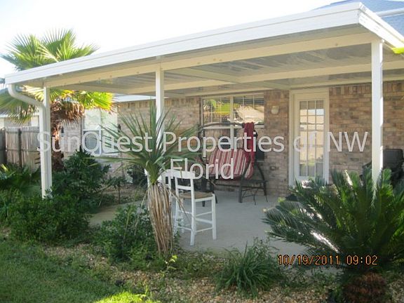 2nd image of 2147 Chatsworth Dr