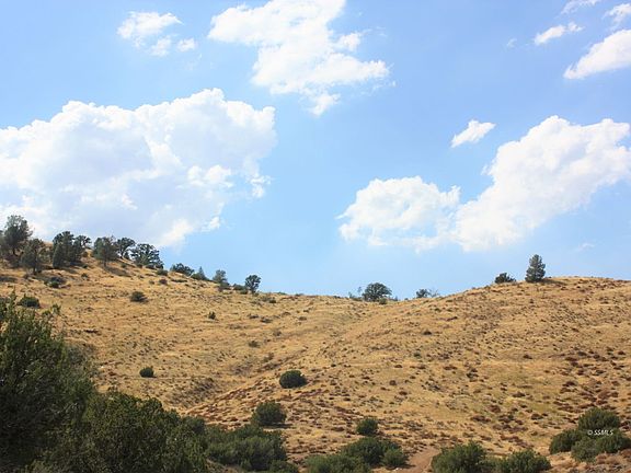 3rd image of Tuttle Rd