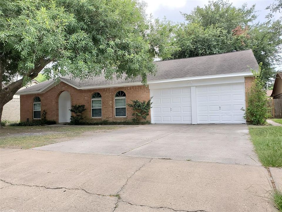 1st image of 14015 Dominique Dr