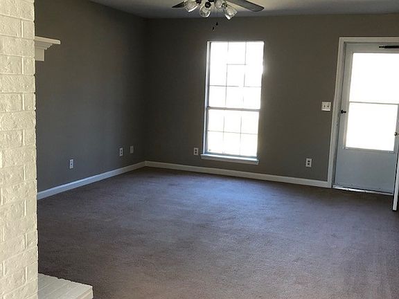 4th image of 517 Westgate Blvd