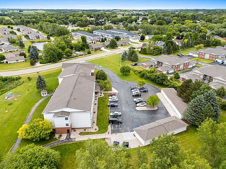 Mayville Heights Apartments is a convenient 55+ senior living community with HEAT AND WATER INCLU... — Photo 29