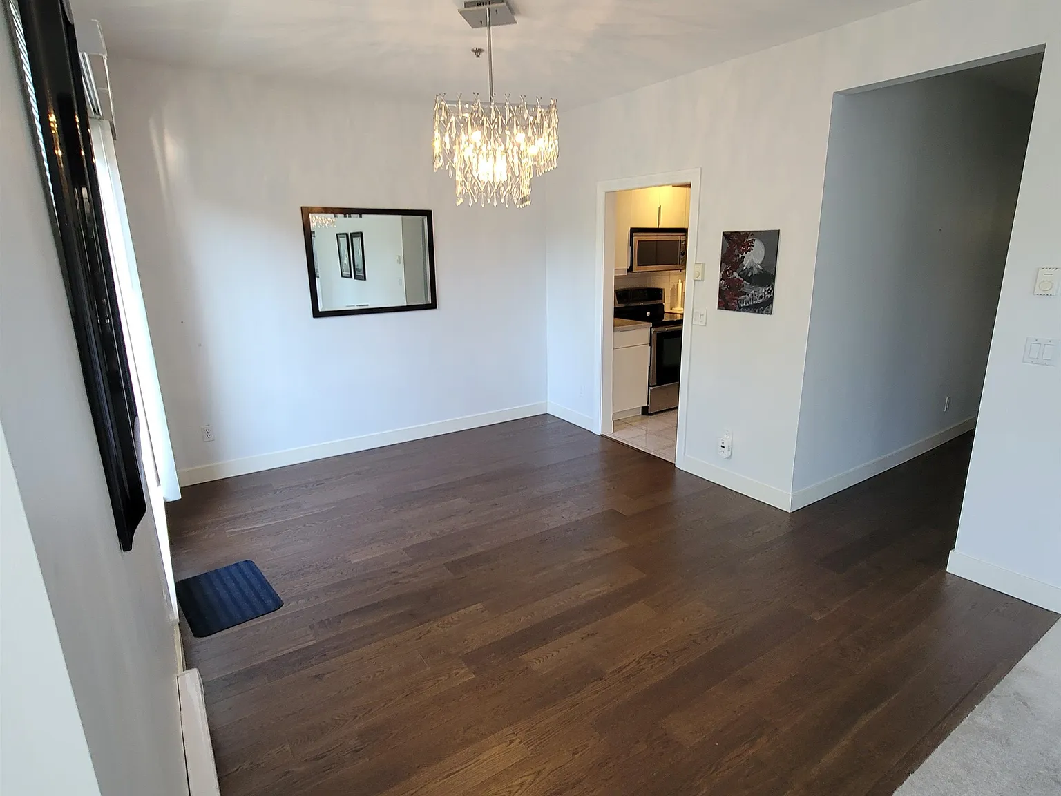 3 bed, 1300 sqft, $3,680 — Photo 4