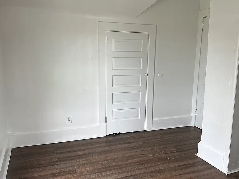 440 Center Ave — Photo 24